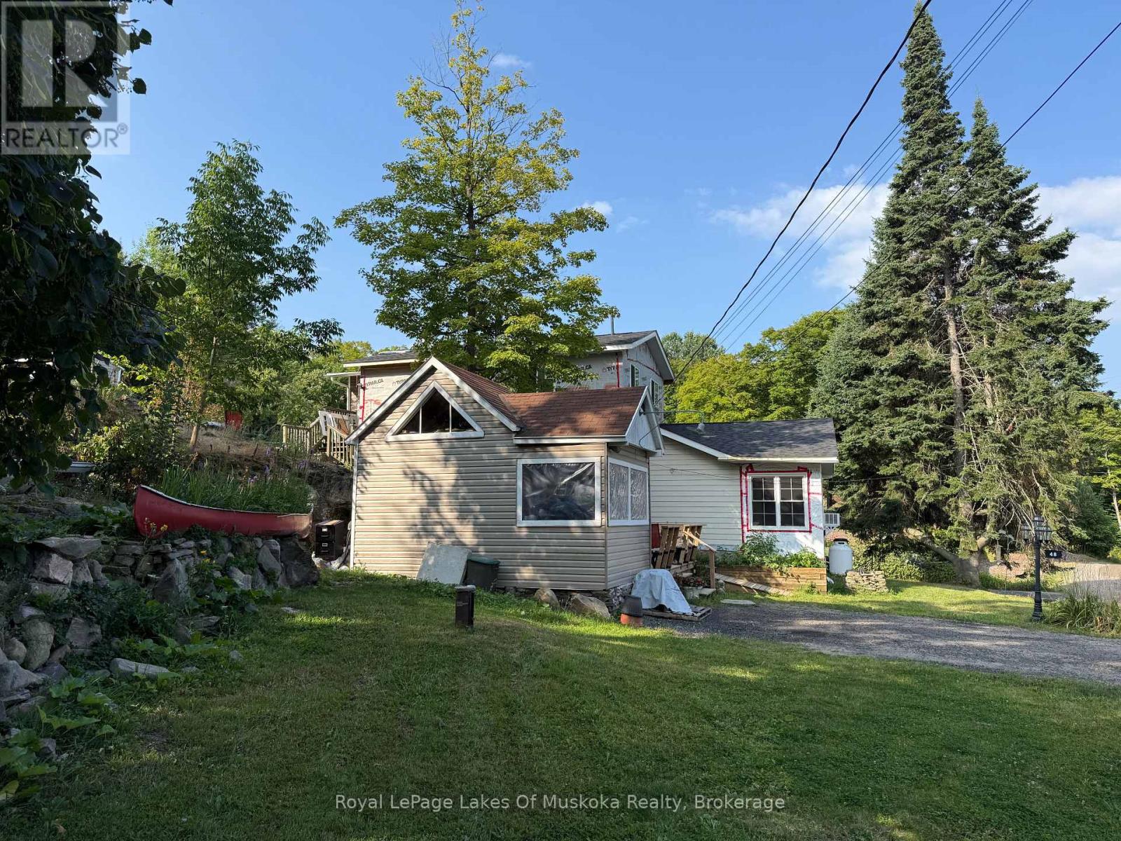 Photo 23 of 48 Kitchen Road S, Huntsville ON