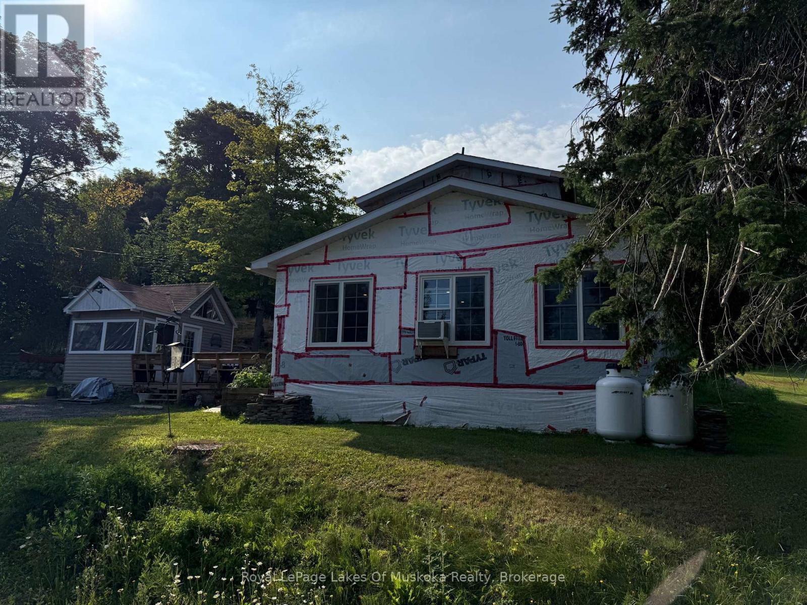 Photo 26 of 48 Kitchen Road S, Huntsville ON