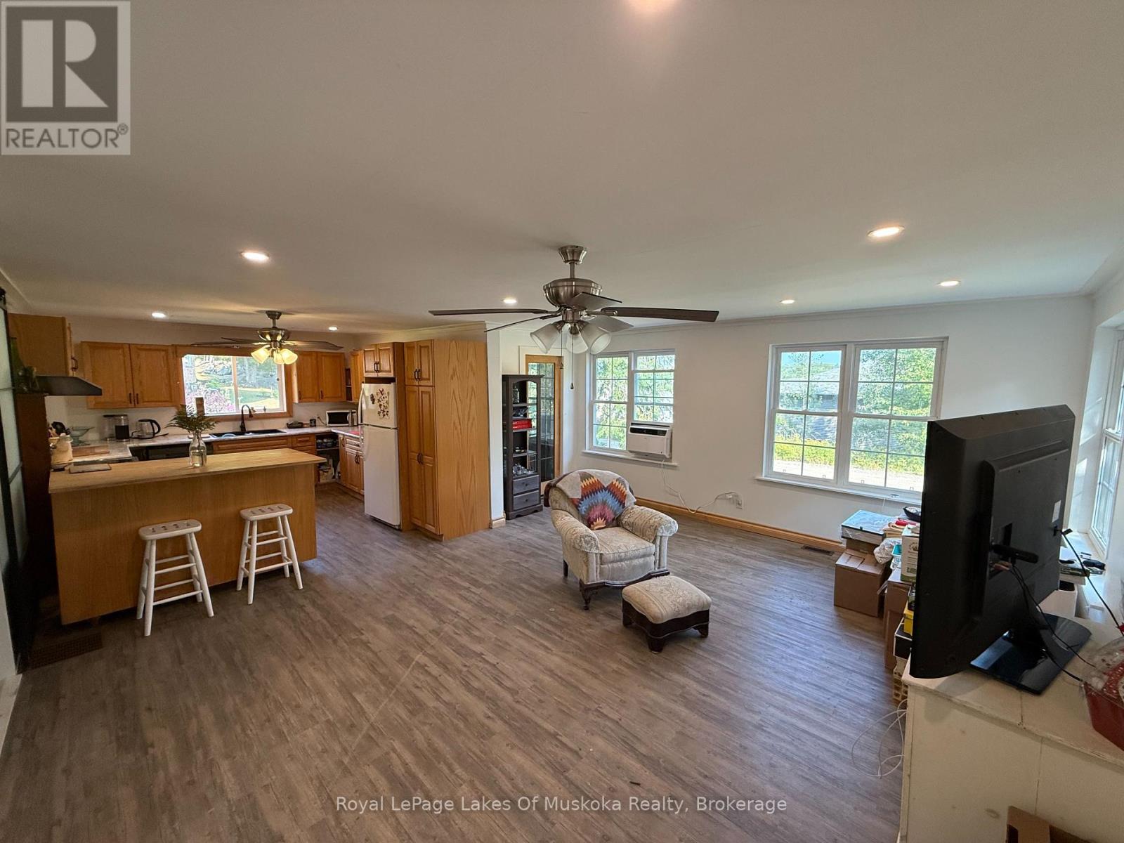 Photo 3 of 48 Kitchen Road S, Huntsville ON