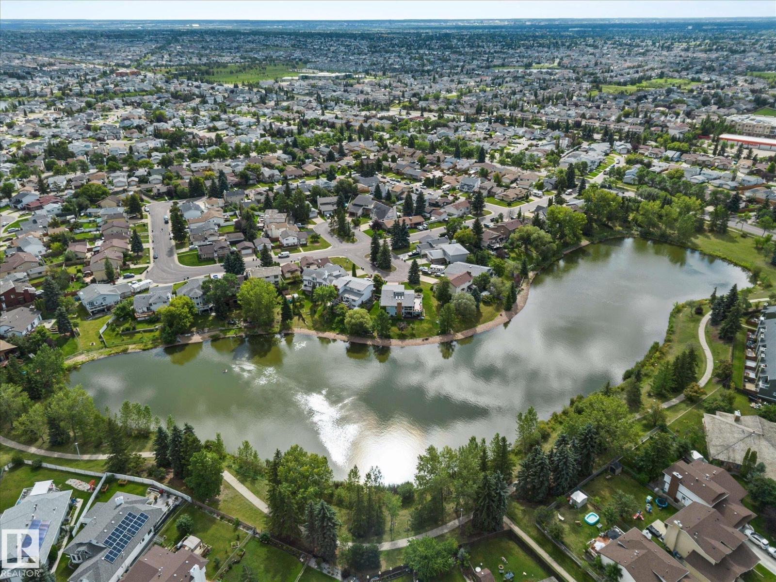 Photo 60 of 124 Klarvatten Rd Nw, Edmonton AB