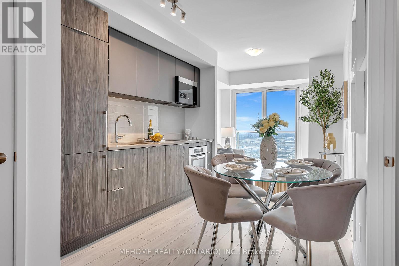 Photo 9 of 3326 2031 Kennedy Road, Toronto ON