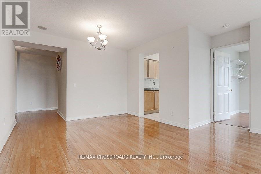 Photo 22 of 2106 18 Parkview Avenue, Toronto ON