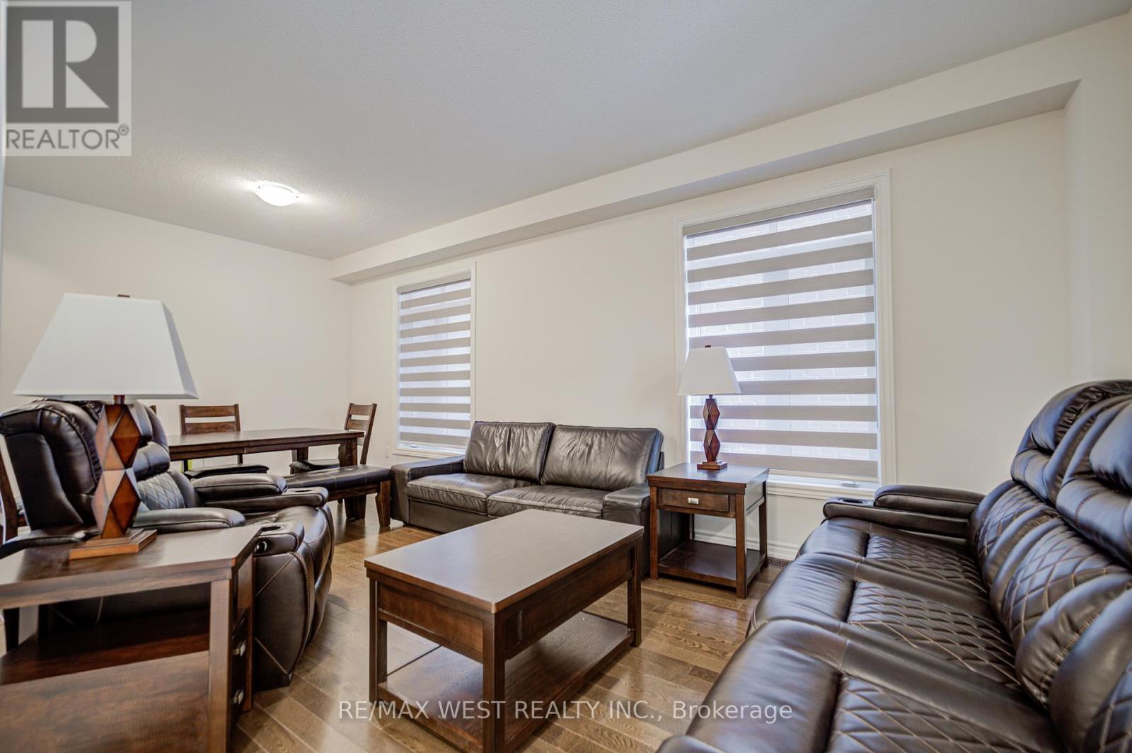 Photo 7 of 2171 Grainger Loop, Innisfil ON