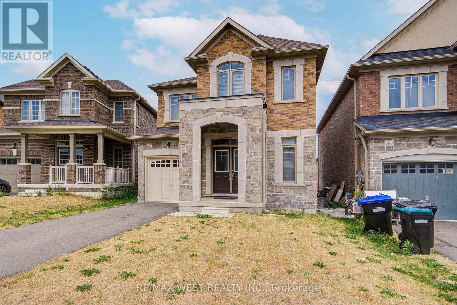 Photo 4 of 2171 Grainger Loop, Innisfil ON