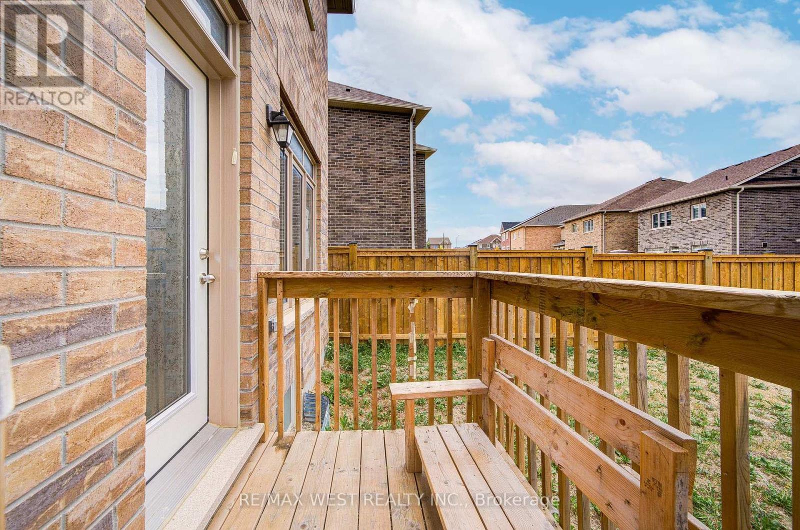 Photo 41 of 2171 Grainger Loop, Innisfil ON