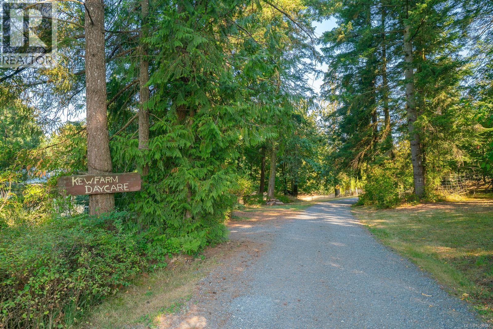 Photo 5 of 2601 Soole Rd, Duncan BC