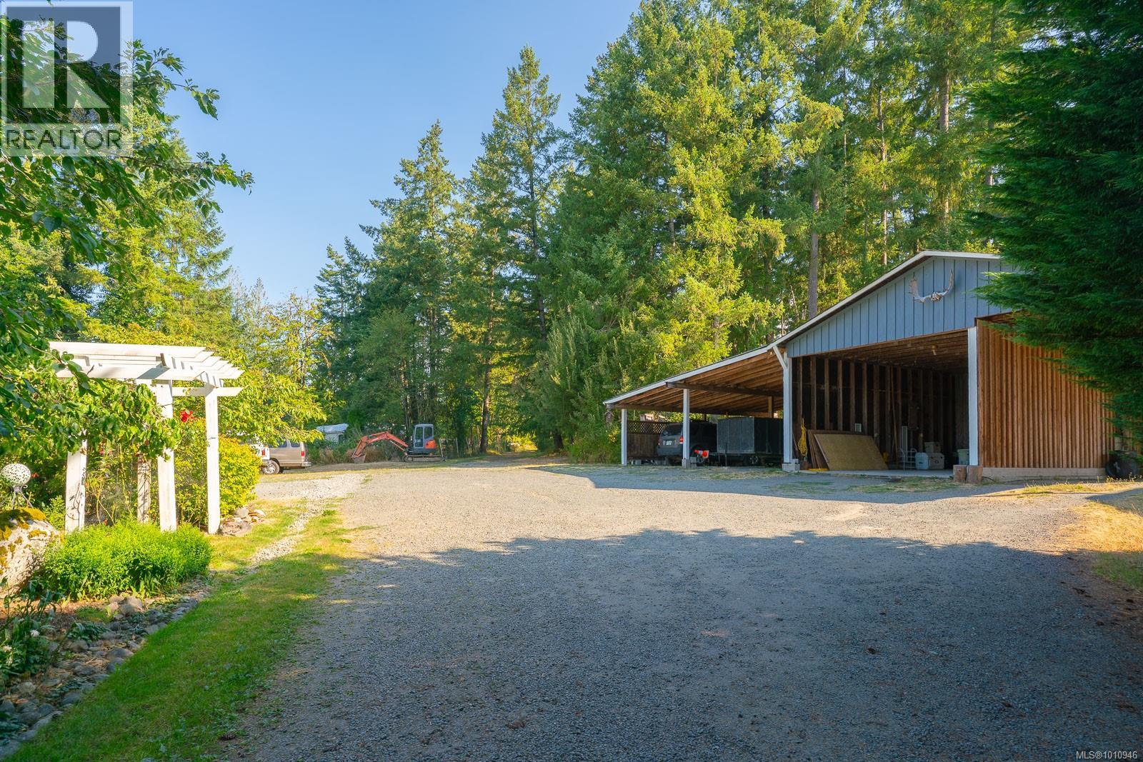 Photo 8 of 2601 Soole Rd, Duncan BC