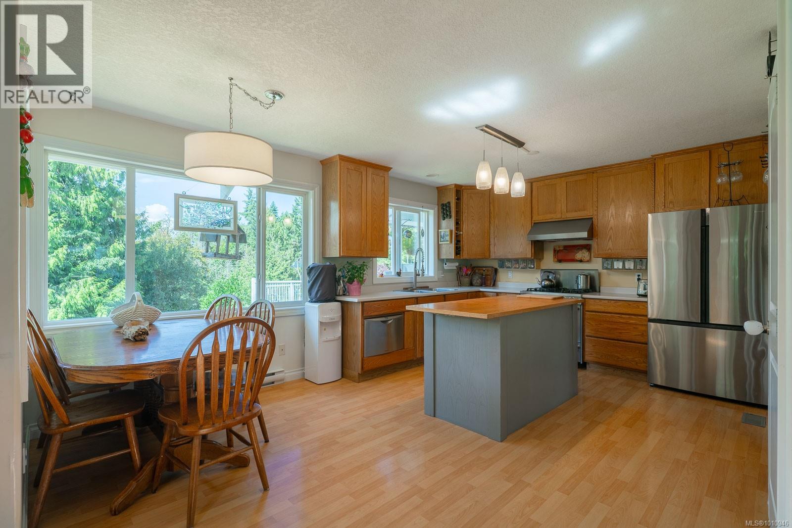 Photo 12 of 2601 Soole Rd, Duncan BC