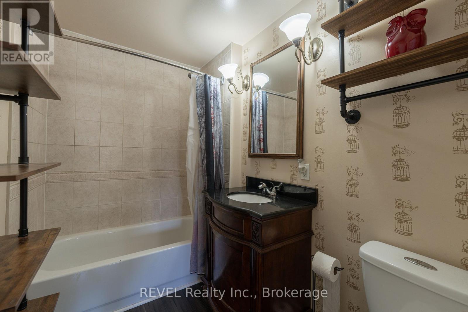 Photo 19 of 12 Hayes Street, St Catharines ON