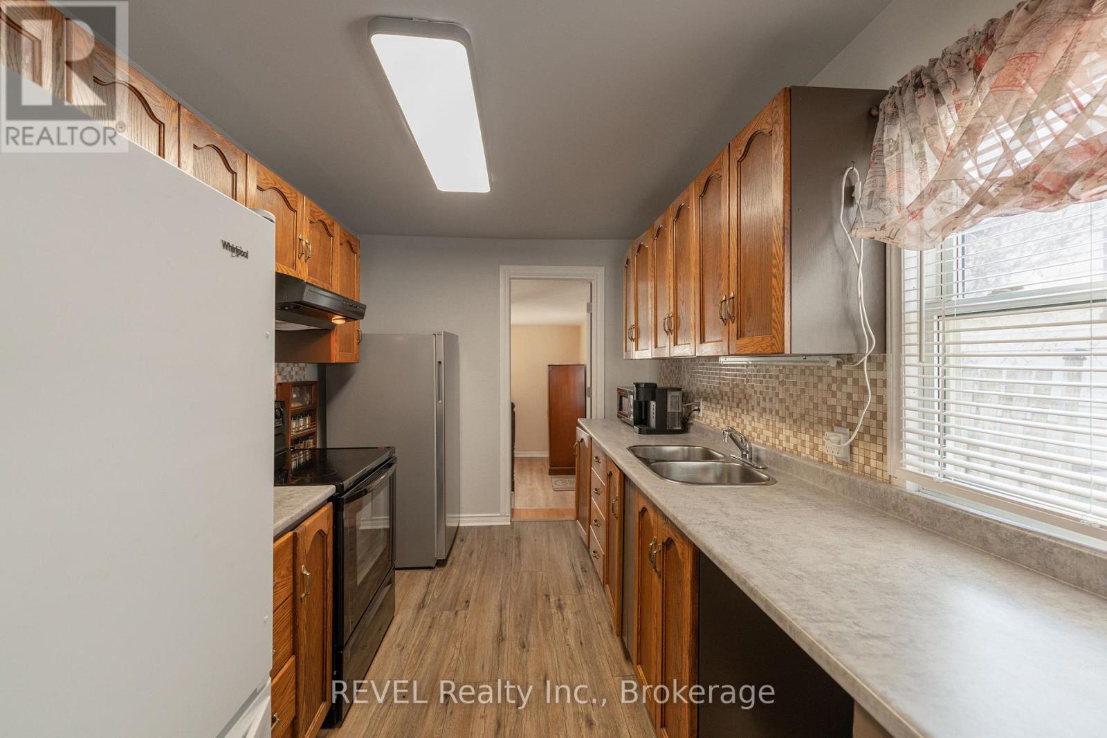 Photo 12 of 12 Hayes Street, St Catharines ON