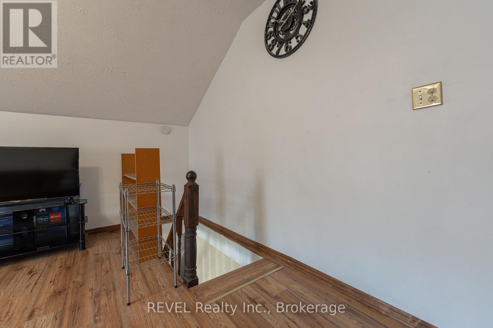 Photo 24 of 12 Hayes Street, St Catharines ON