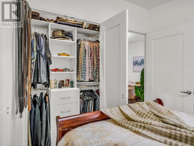 Photo 12 of 621 293 The Kingsway, Toronto ON