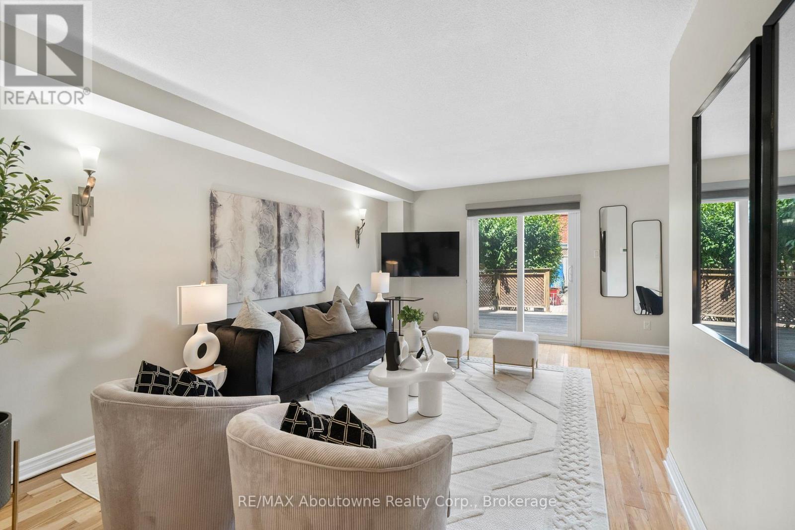 Photo 2 of 17 Adam Street, Brampton ON