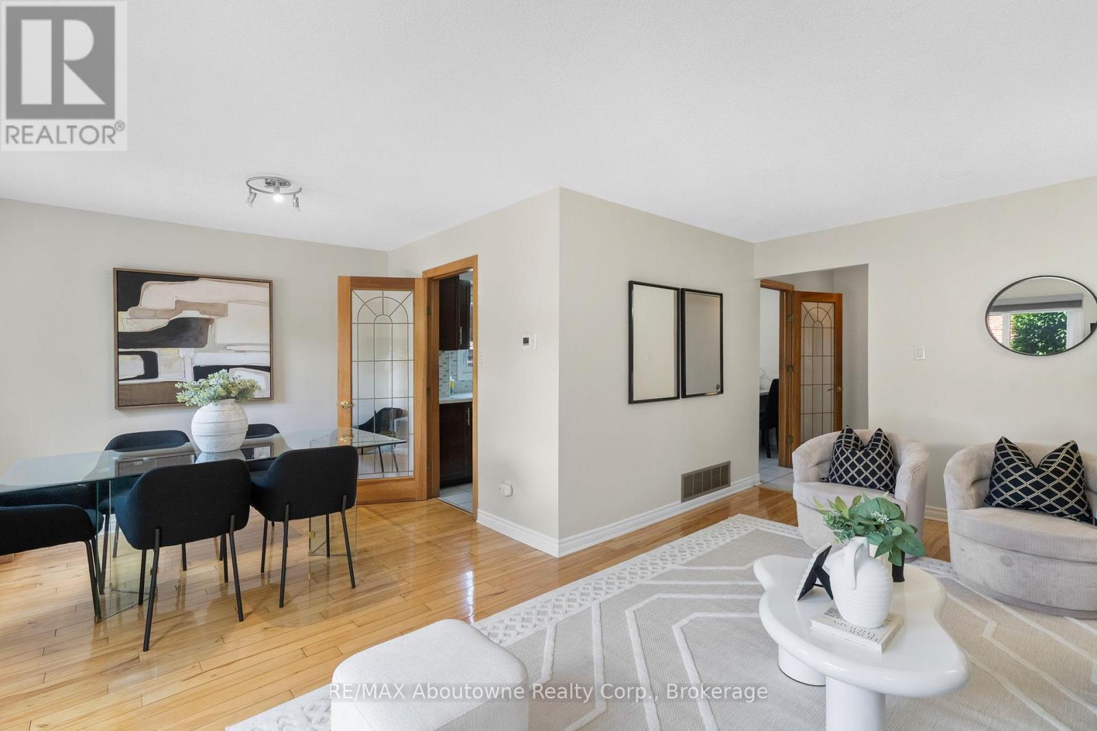 Photo 4 of 17 Adam Street, Brampton ON