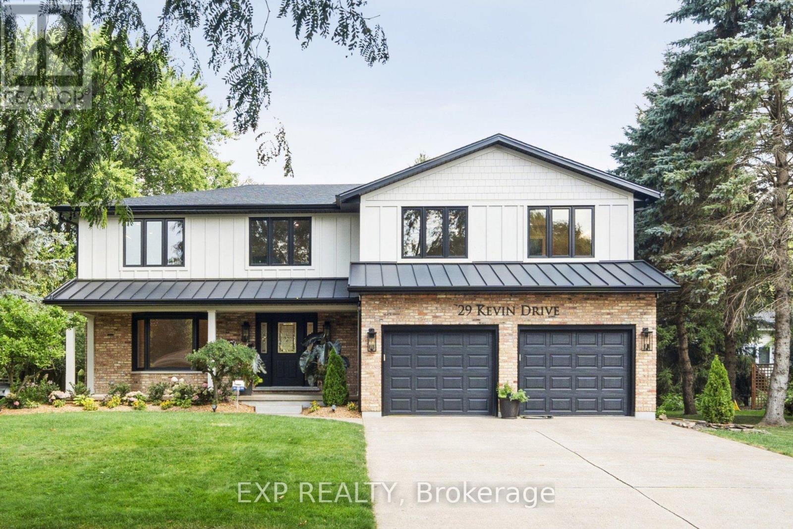 Photo 18 of 29 Kevin Drive, Pelham ON