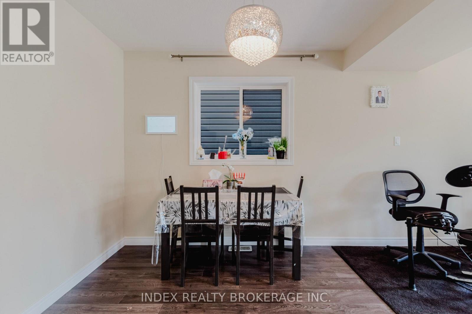 Photo 10 of 207 Eden Oak Trail, Kitchener ON