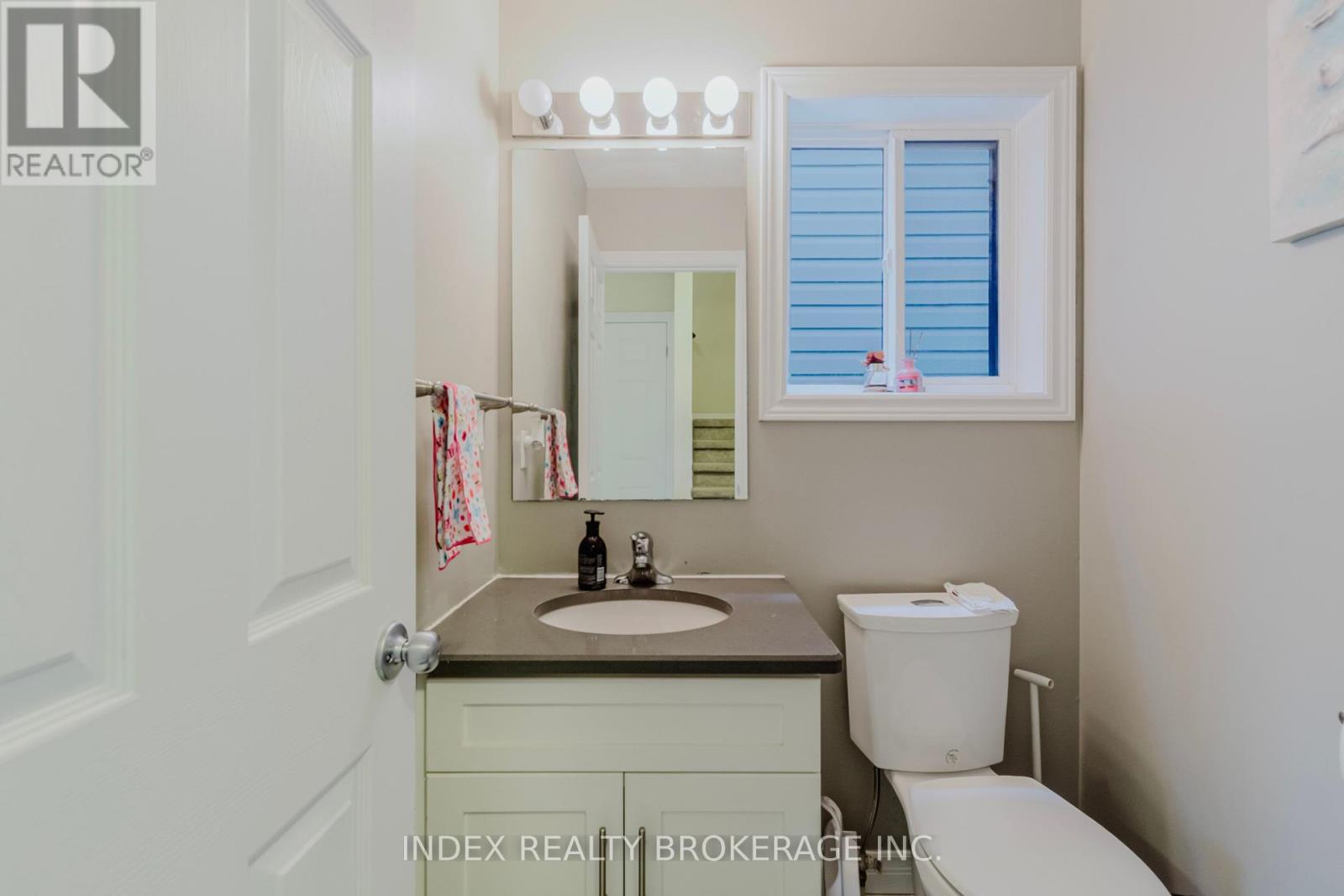 Photo 22 of 207 Eden Oak Trail, Kitchener ON