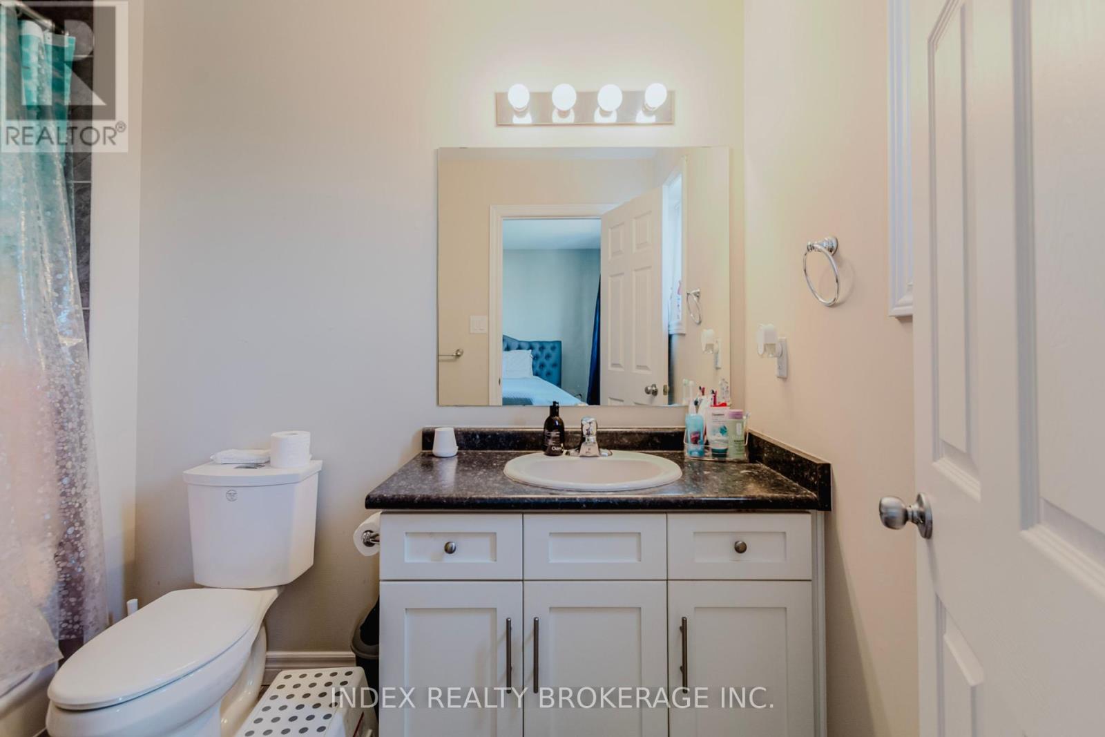 Photo 38 of 207 Eden Oak Trail, Kitchener ON