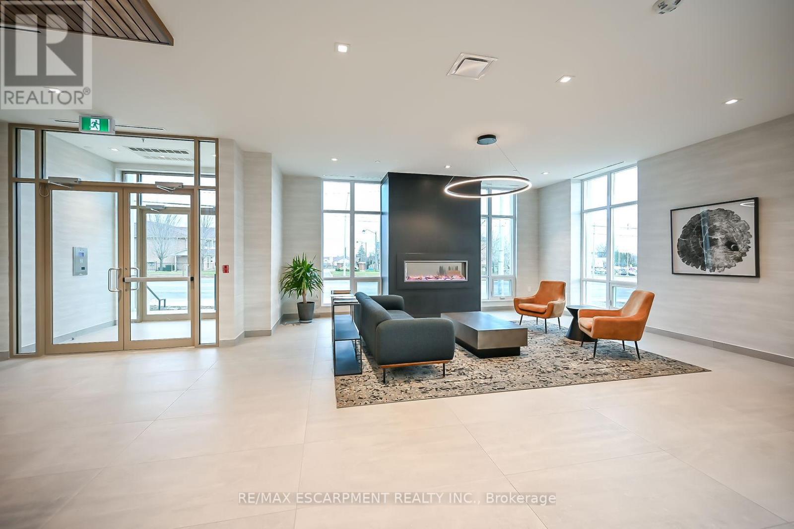Photo 6 of 706 2750 King Street E, Hamilton ON