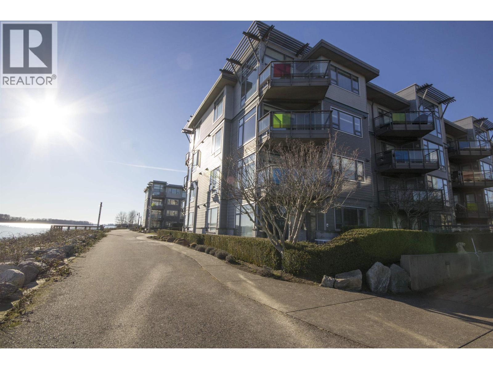 Photo 30 of 409 14200 Riverport Way, Richmond BC