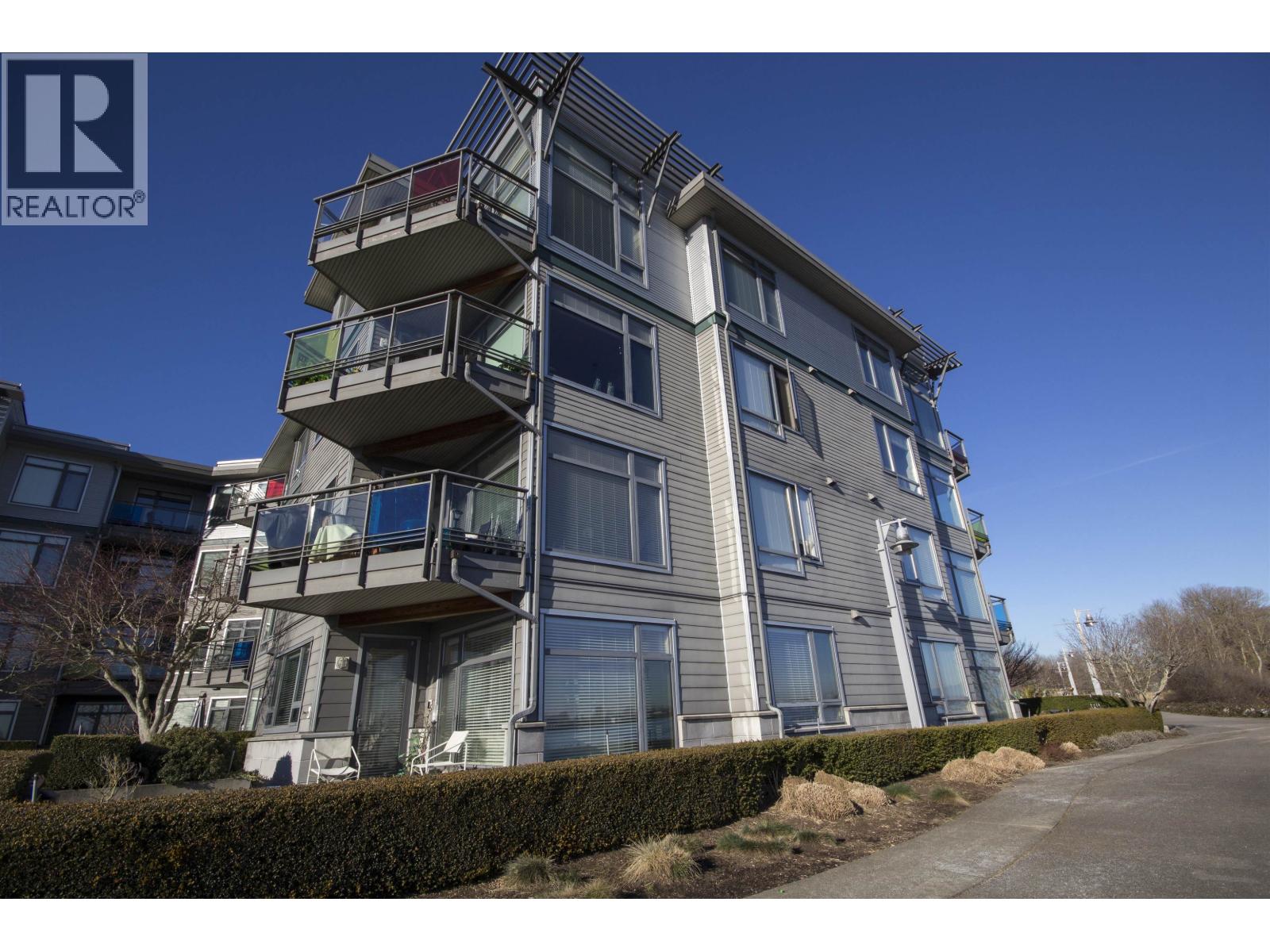 Photo 2 of 409 14200 Riverport Way, Richmond BC