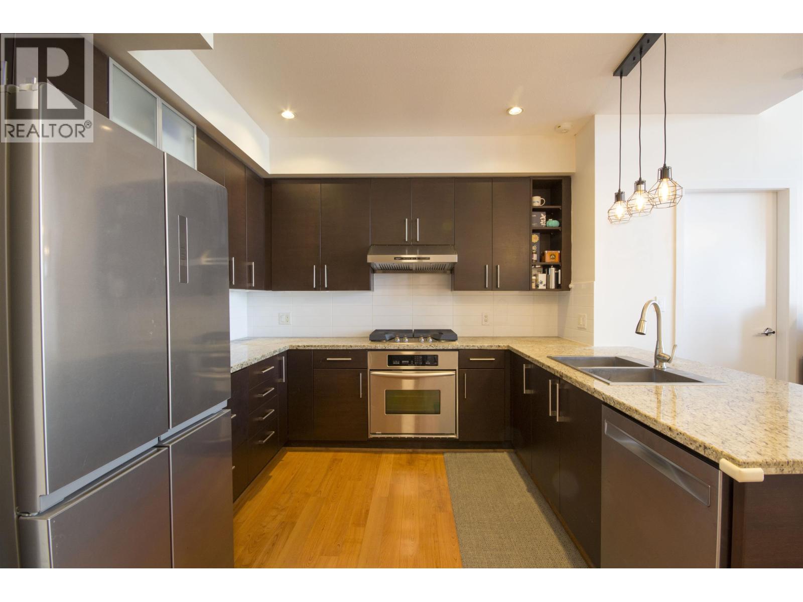 Photo 6 of 409 14200 Riverport Way, Richmond BC