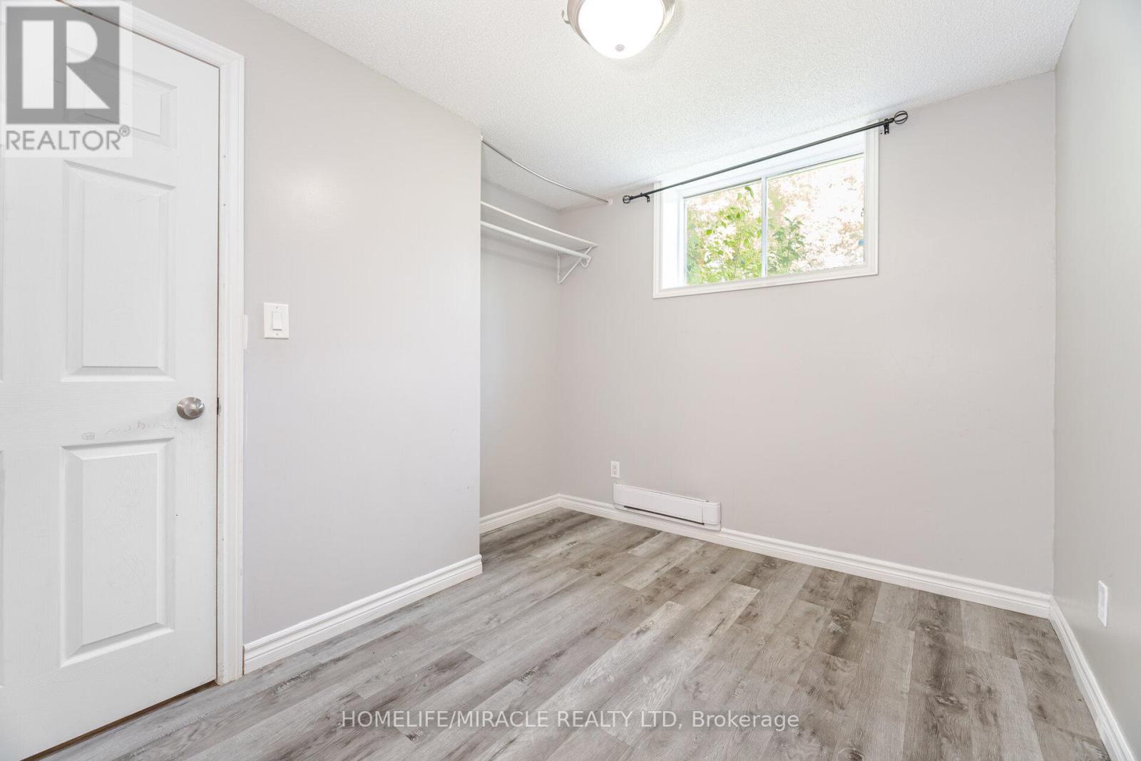 Photo 41 of 230 Taunton Road W, Oshawa ON