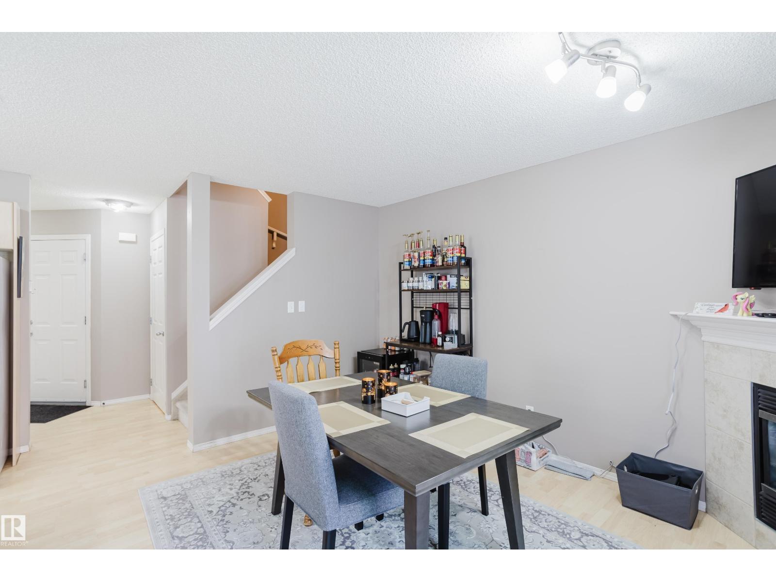 Photo 15 of 22 287 Macewan Rd Sw, Edmonton AB