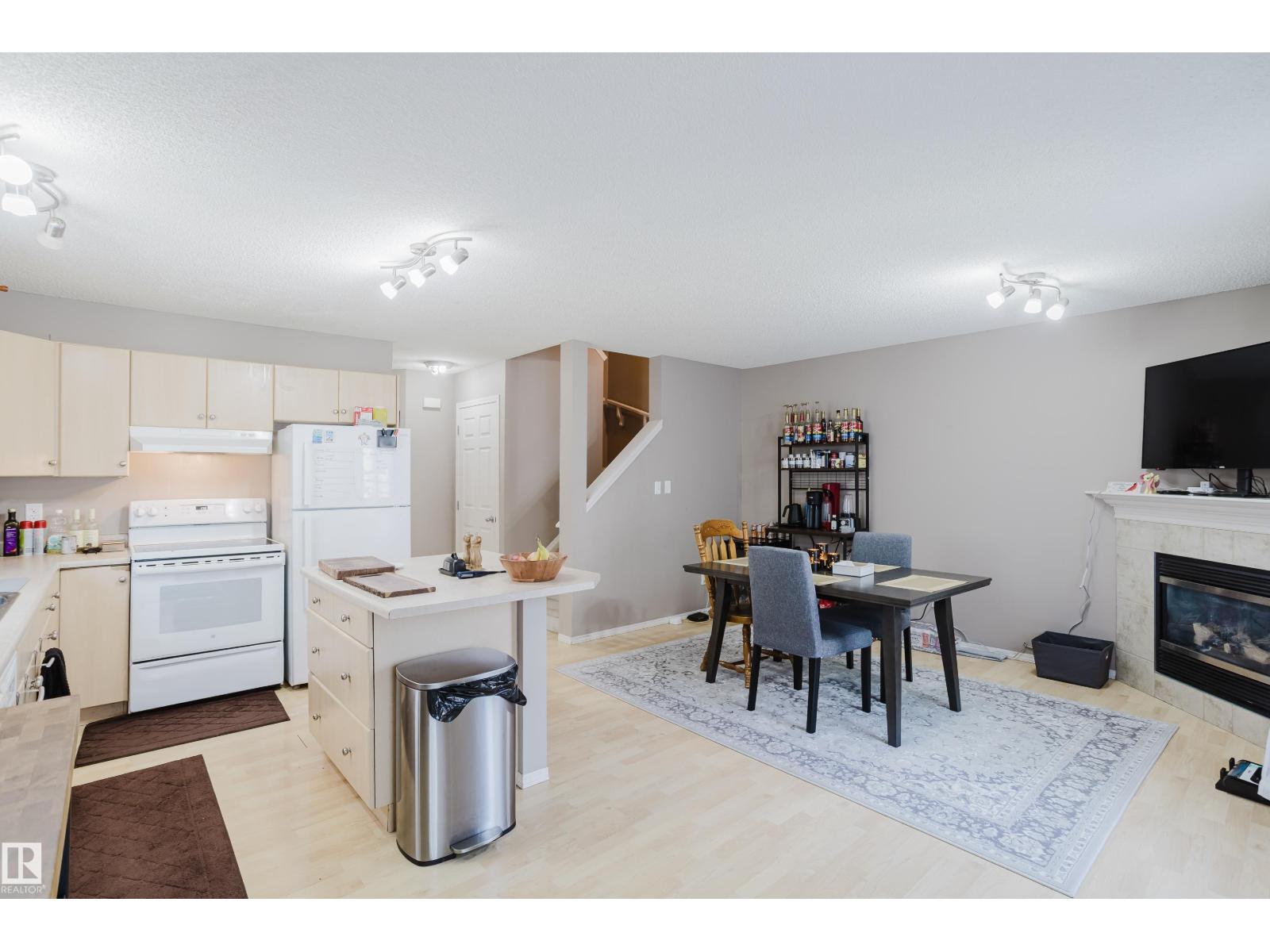 Photo 17 of 22 287 Macewan Rd Sw, Edmonton AB