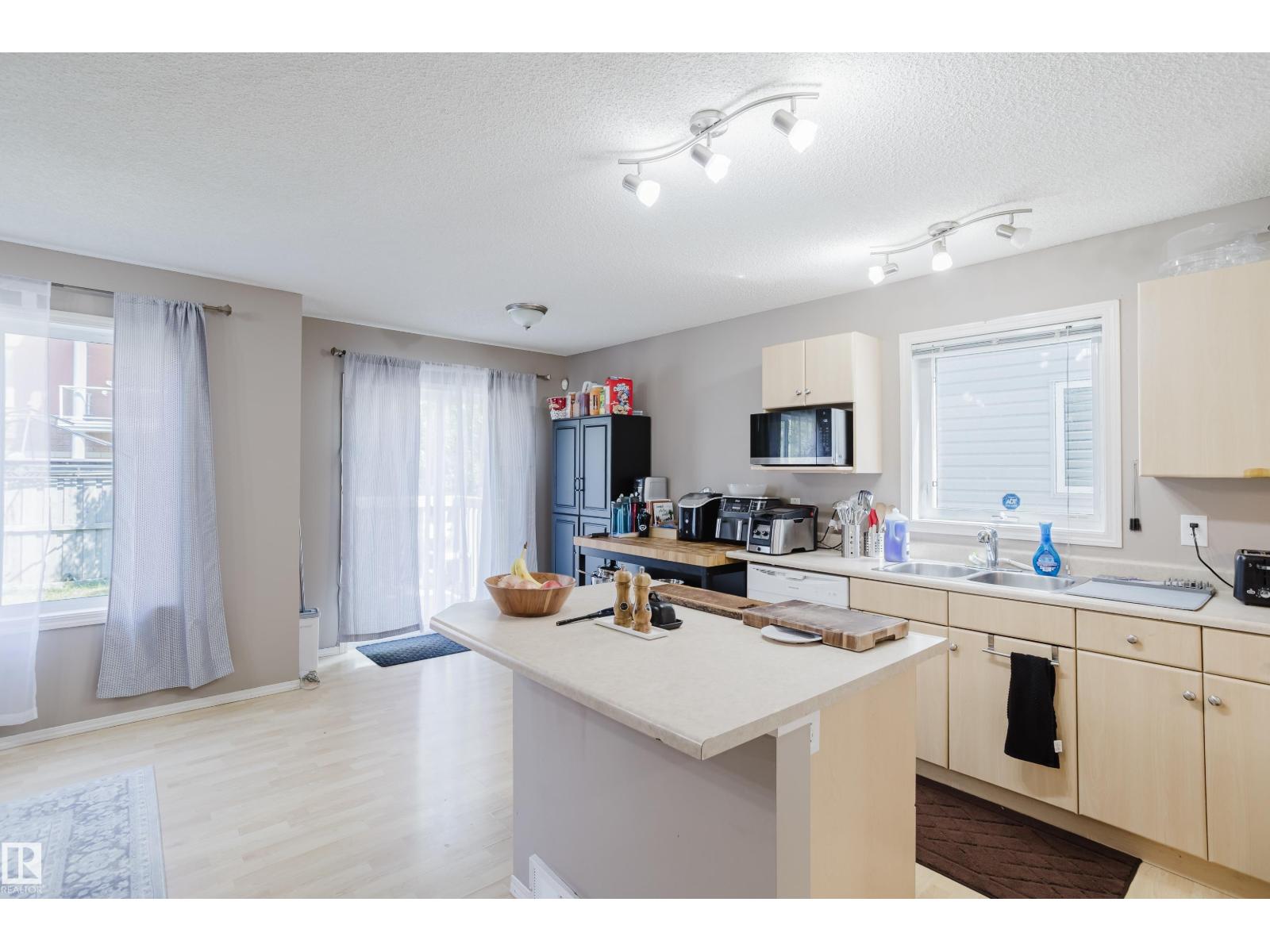 Photo 7 of 22 287 Macewan Rd Sw, Edmonton AB
