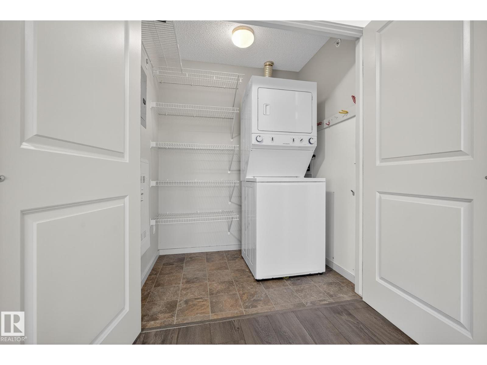 Photo 35 of 402 7711 71 St Nw, Edmonton AB