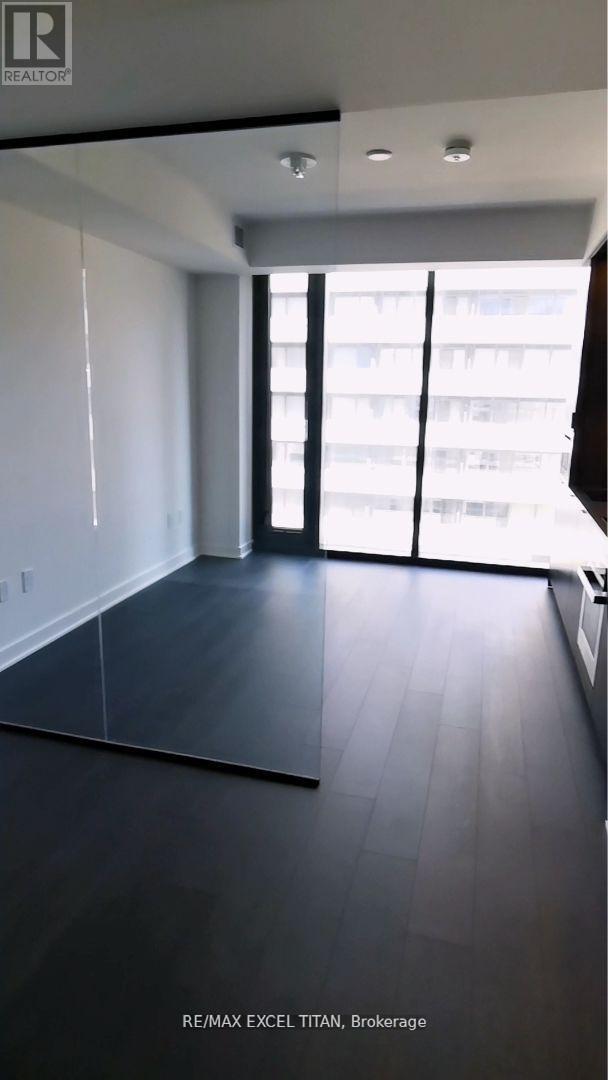 Photo 2 of 816 55 Charles Street E, Toronto ON