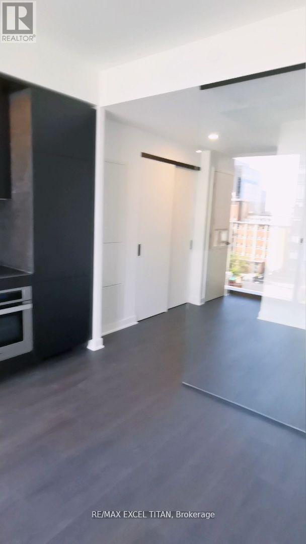 Photo 3 of 816 55 Charles Street E, Toronto ON