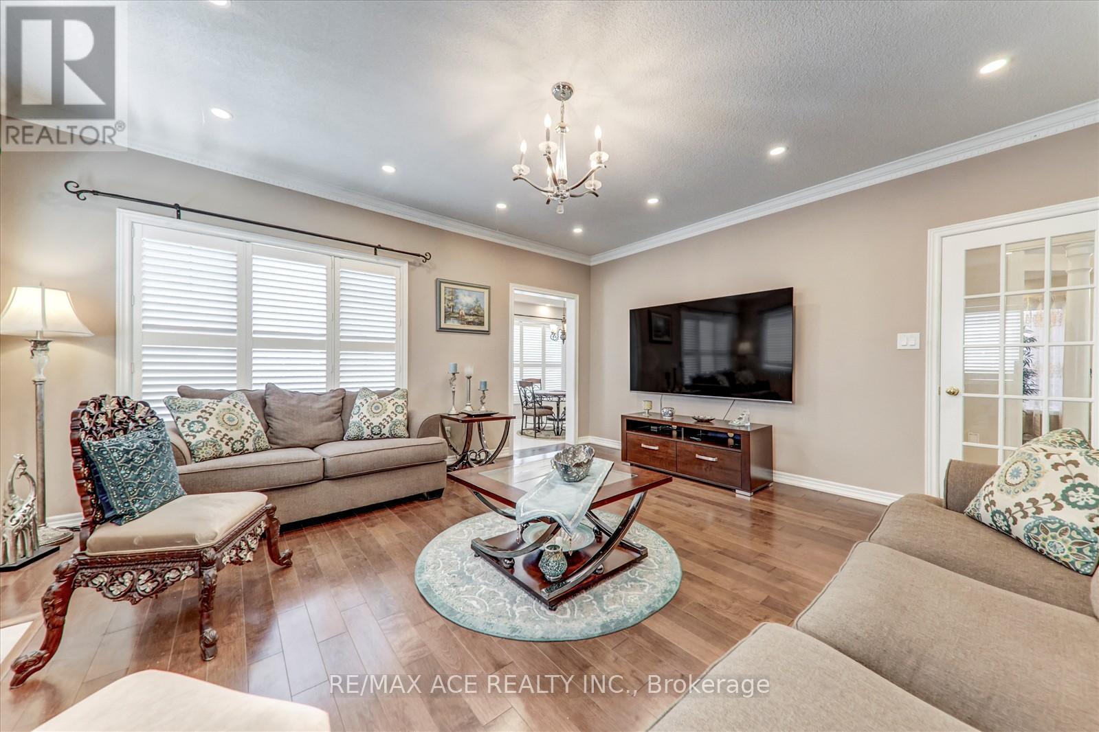 Photo 19 of 36 Todd Road, Ajax ON