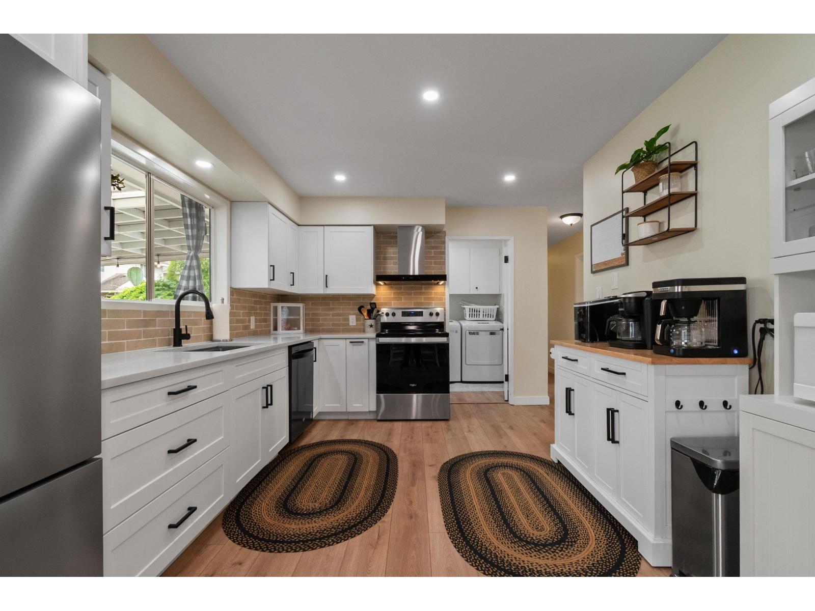 Photo 9 of 10098 Bonavista Street Fairfield Island, Chilliwack BC