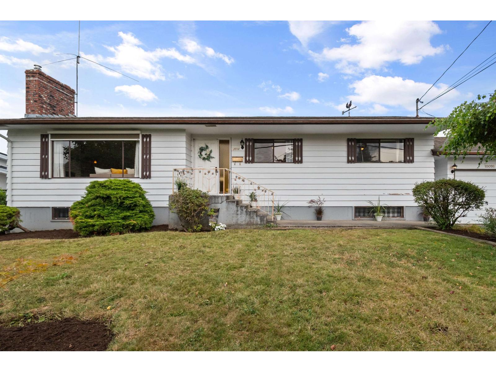 Photo 1 of 10098 Bonavista Street Fairfield Island, Chilliwack BC