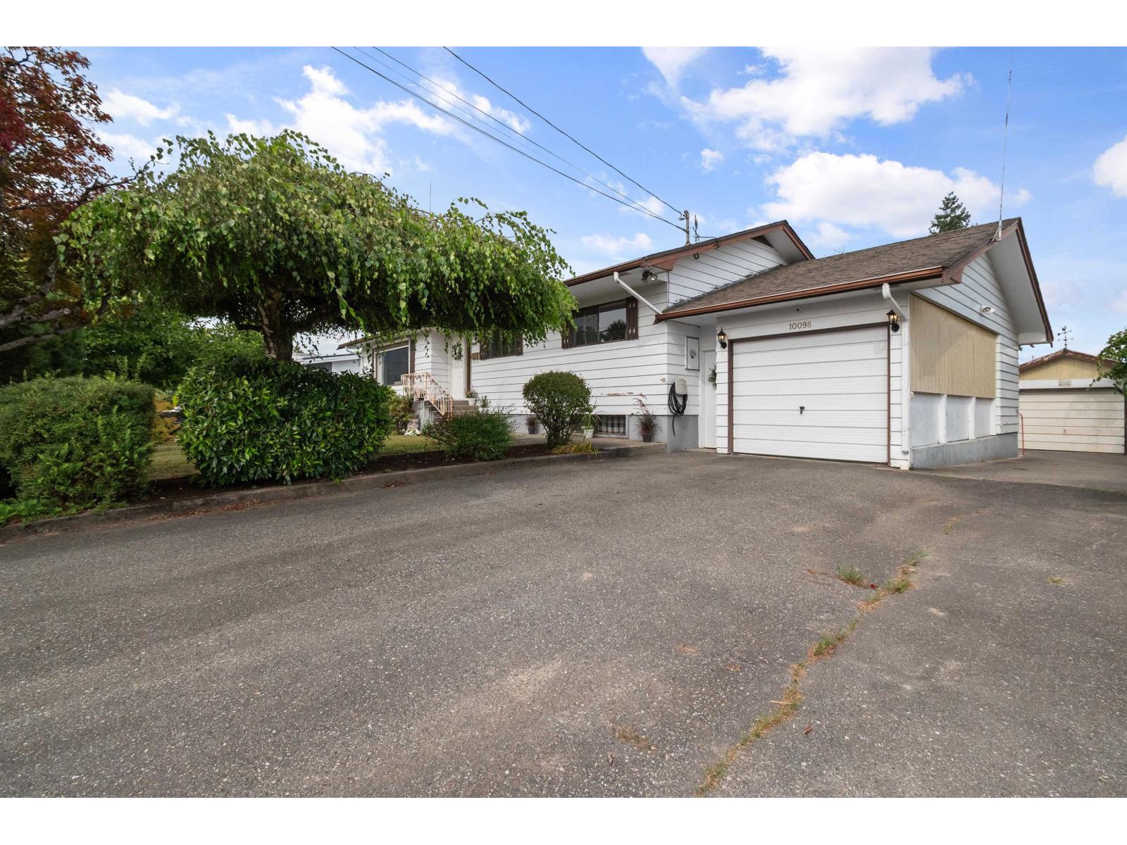 Photo 36 of 10098 Bonavista Street Fairfield Island, Chilliwack BC