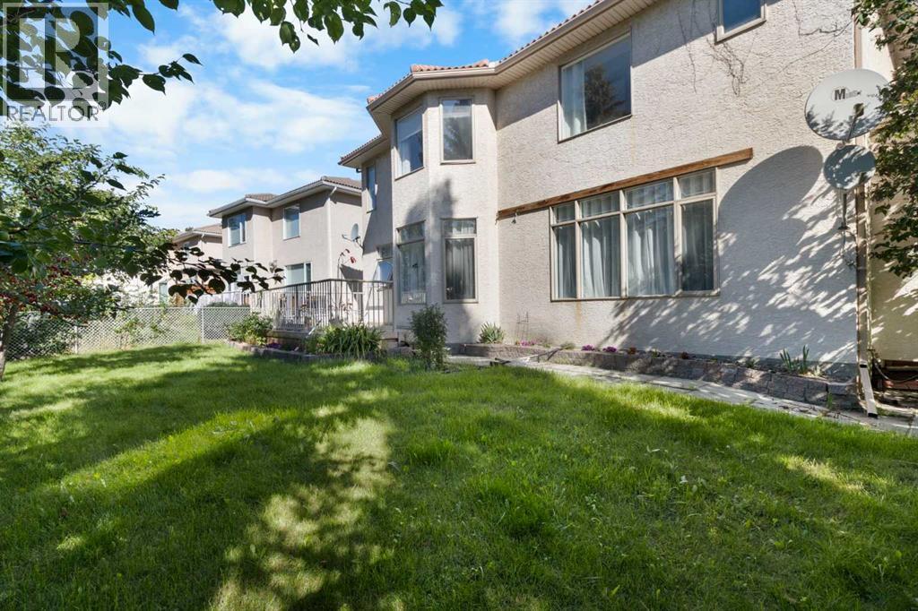 Photo 45 of 105 Hamptons Square Nw, Calgary AB