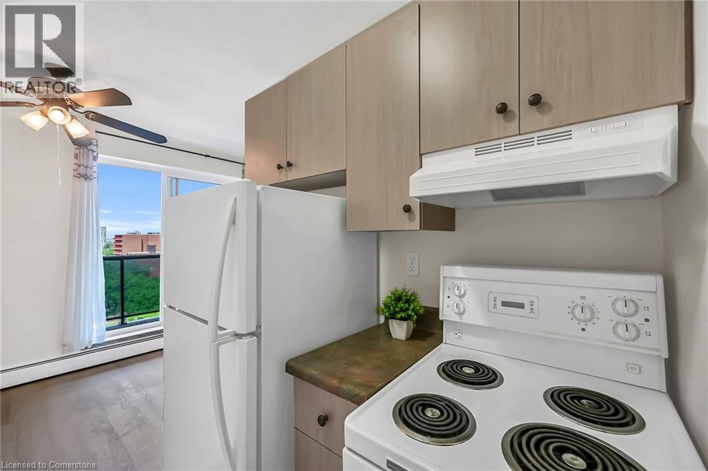 Photo 15 of 81 Charlton Avenue E Unit 702, Hamilton ON