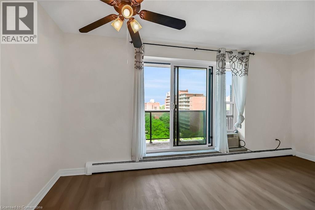 Photo 17 of 81 Charlton Avenue E Unit 702, Hamilton ON