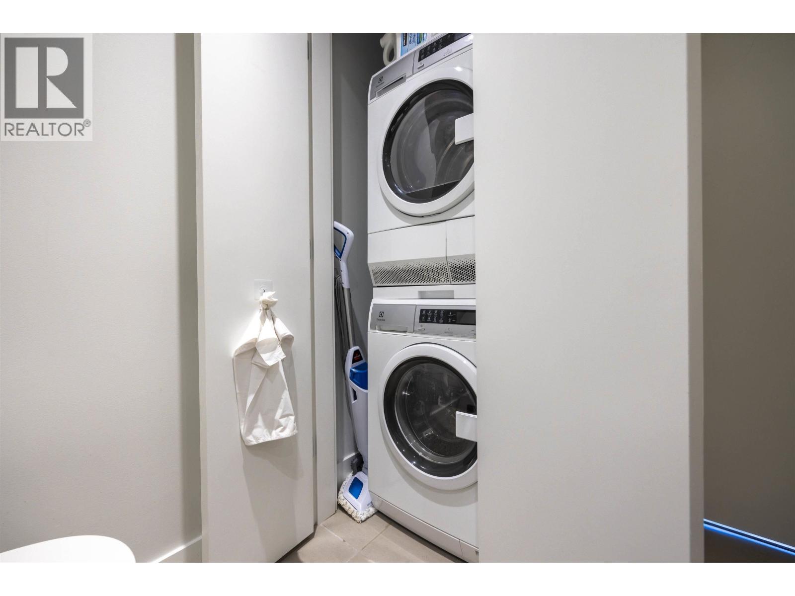 #4-5233 GILBERT Road, Richmond