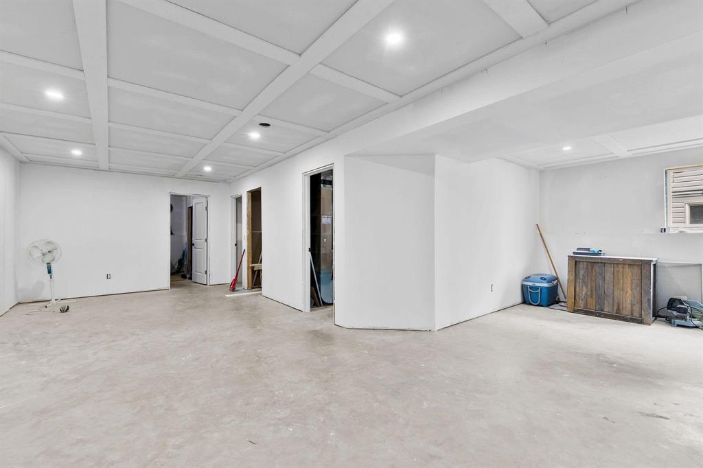 Photo 19 of 72 Birchwood Lane, Mitchell MB