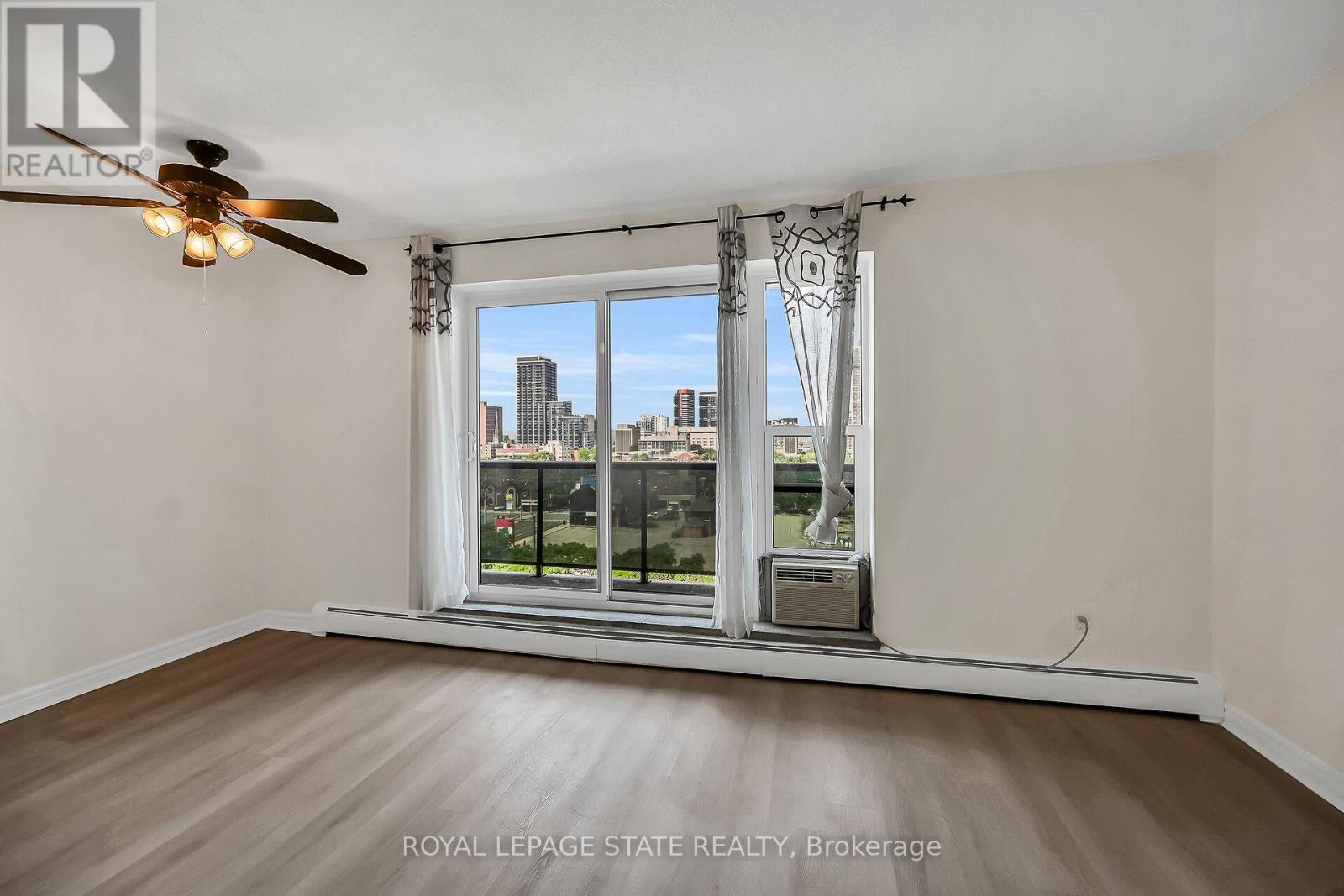 Photo 8 of 702 81 Charlton Avenue E, Hamilton ON