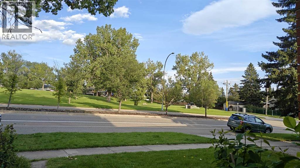 Photo 27 of 4315 Charleswood Drive Nw, Calgary AB