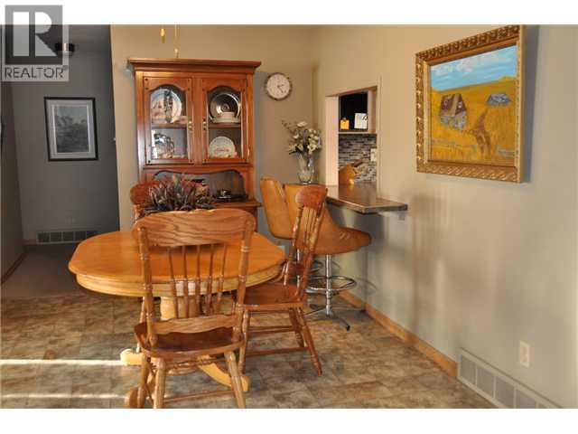 Photo 9 of 4315 Charleswood Drive Nw, Calgary AB