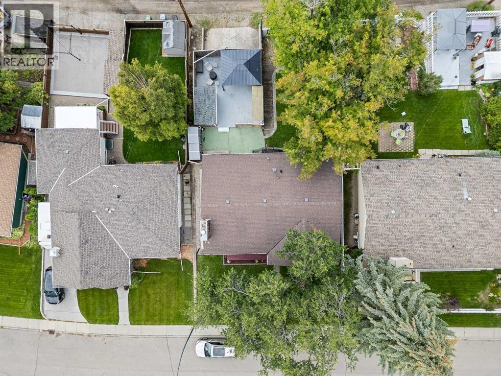 Single Family House Bungalow for Sale in  Dalton Drive NW Dalhousie Calgary 
