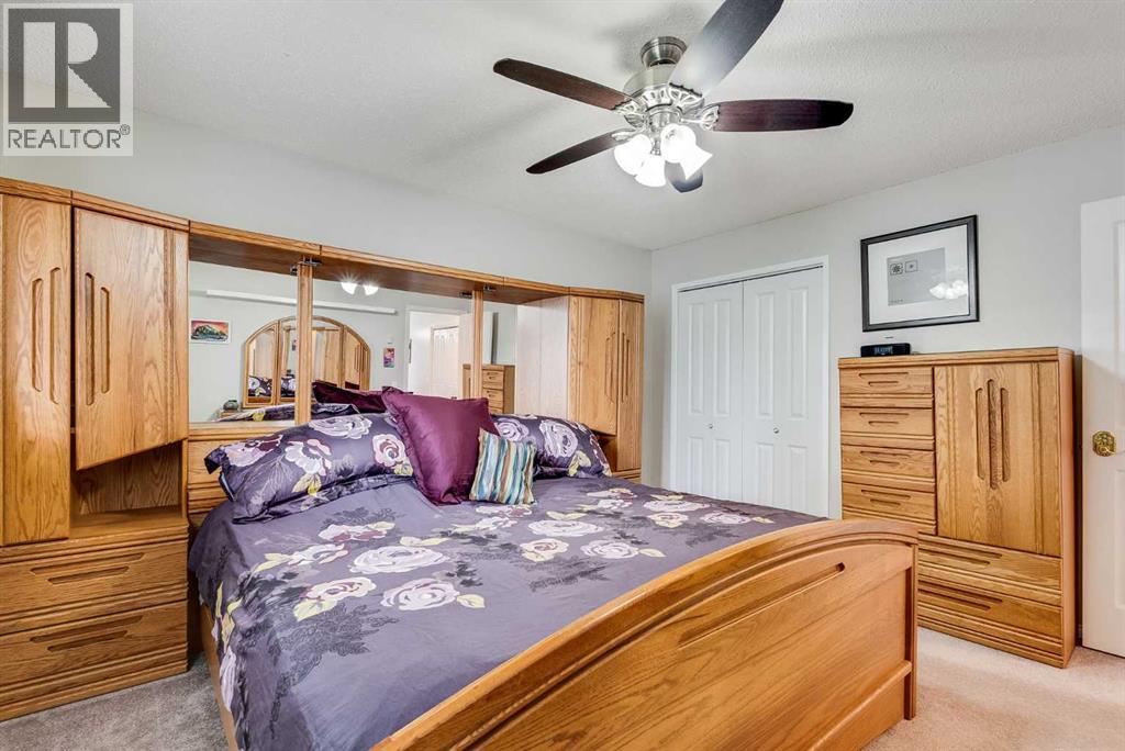 Single Family House Bungalow for Sale in  Dalton Drive NW Dalhousie Calgary 