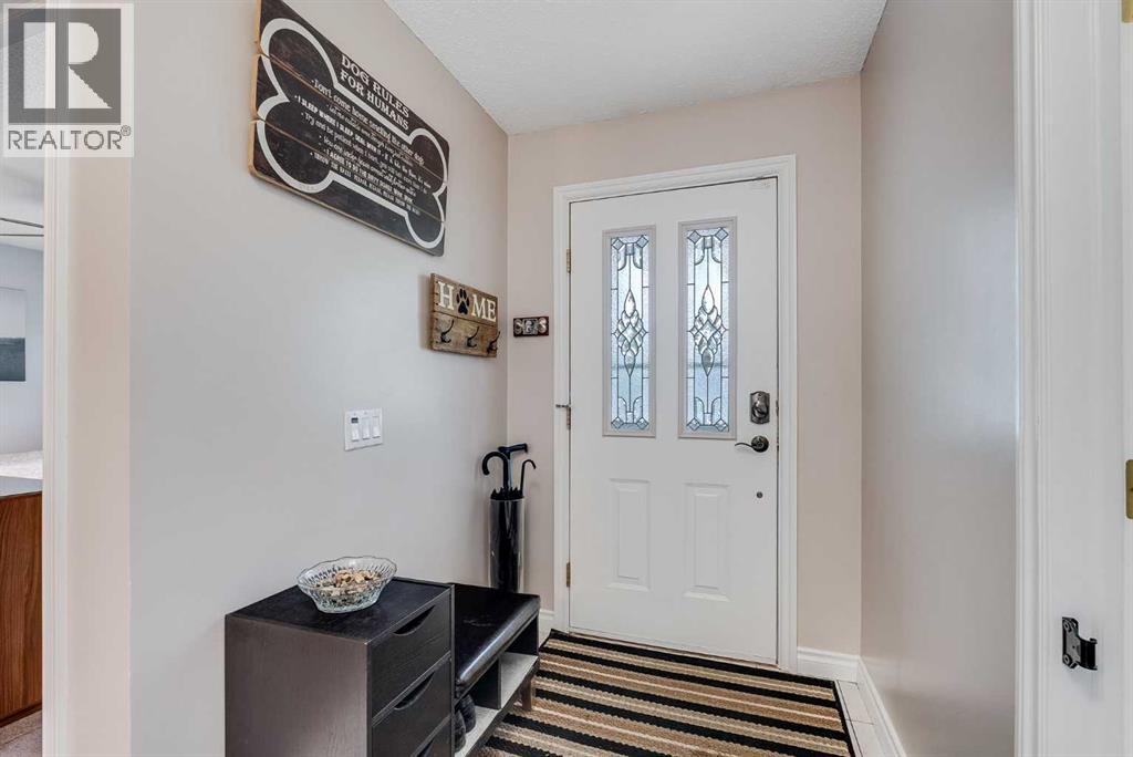 Single Family House Bungalow for Sale in  Dalton Drive NW Dalhousie Calgary 