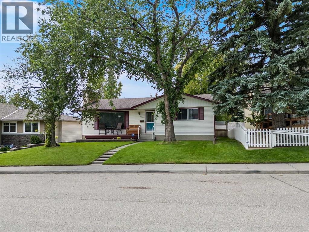 6407 Dalton Drive NW, Calgary, Alberta