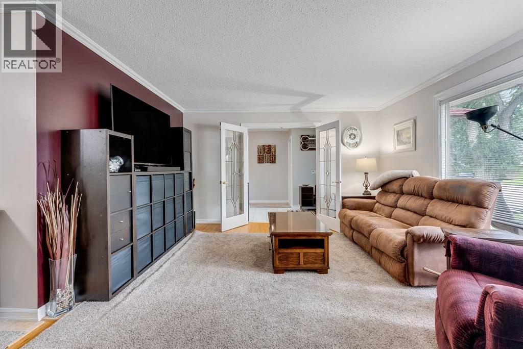 Single Family House Bungalow for Sale in  Dalton Drive NW Dalhousie Calgary 